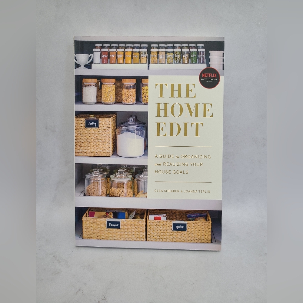 The Home Edit: A Guide to Organizing and Realizing Your House Goals